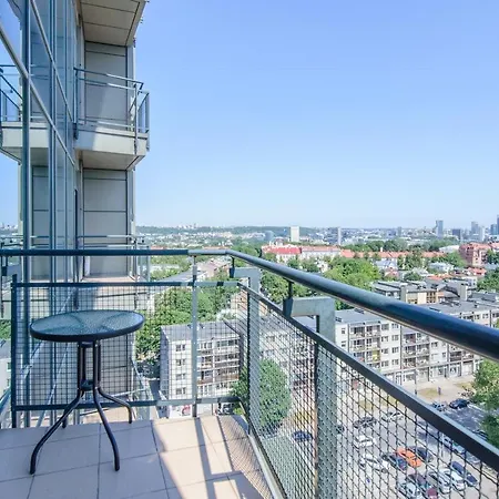 Helios Luxury Apartment In Vilnius Skyscraper Exterior photo